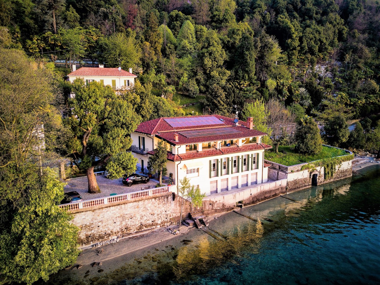 Waterfront Villa on Lago Maggiore
